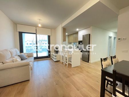 Piso de alquiler en Calle Legazpi, Las Vegas - El Pozanco - Adelfillas - Photo 5