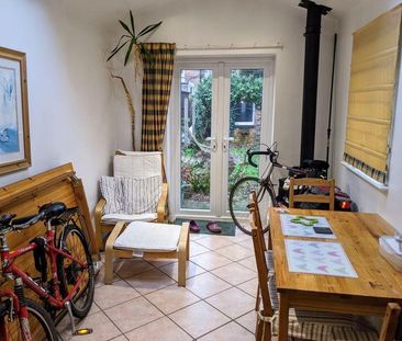 4 bedroom terraced house to rent - Photo 2