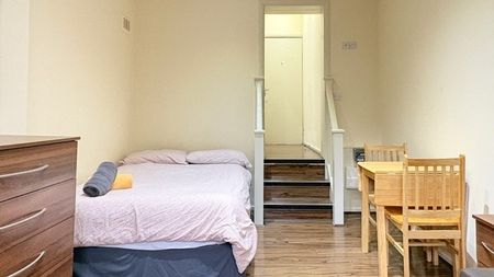 Room in a Shared House, Anson Road, NW2 - Photo 2