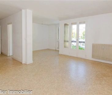 Location Appartement 4 pièces 77m² ST MARCELLIN 38160 - Photo 2