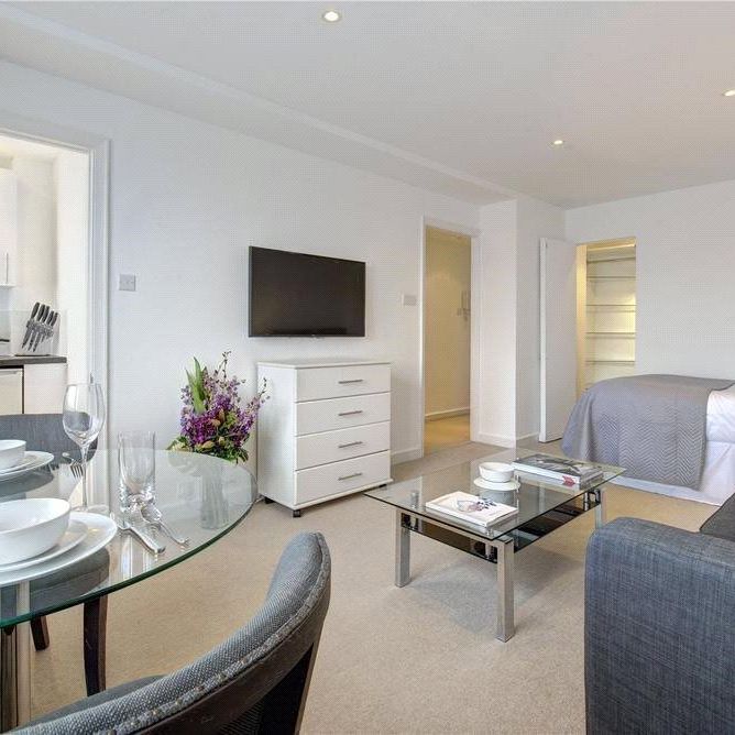 Studio apartment - studio with 1 reception and 1 bathroom in London, W1J - Photo 1