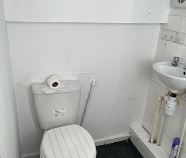 1 Bed Flat, Lady Pit Lane, LS11 - Photo 3