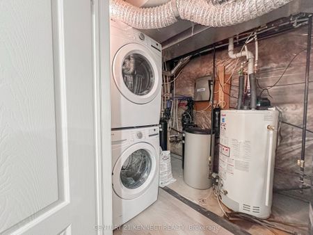 23 Fieldstone Lane Avenue #Bsmt - Photo 2