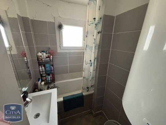 Location Appartement 4 pièces 68m² MARIGNANE 13700 - Photo 1