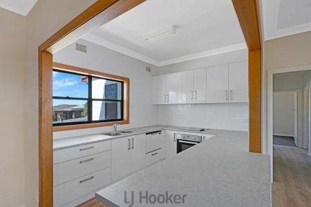 Spacious Family Home in Prime Location - Photo 3