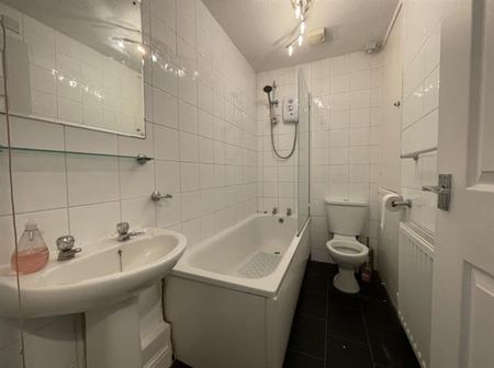 2 bedroom property to rent - Photo 4