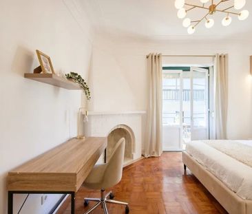 Rua da Palmeira, Lisbon, Lisbon 1200-219 - Photo 1