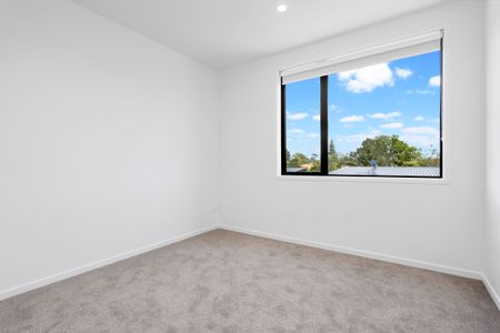 Tamora Lane Gem: Immaculate 3-Bedroom Townhouse For Rent - Photo 5