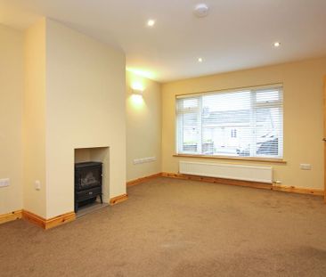 2 bedroom semi-detached bungalow to rent - Photo 4