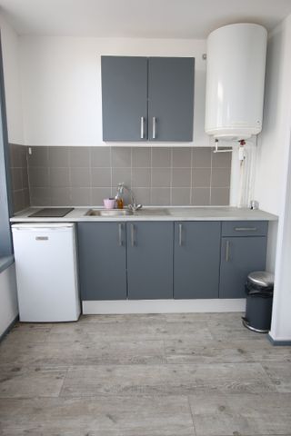 Studio non meublé de 26.65 m², Place Jacquard, République réf 755-001 - Photo 3