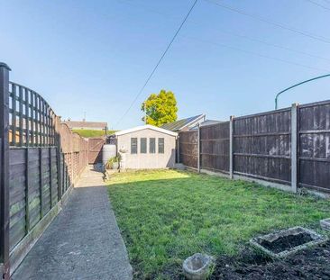 Beaumont Road, Cheltenham, GL51 - Photo 3