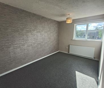 3 bedroom end of terrace house to rent - Photo 5