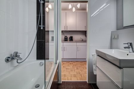 Exclusive, very quiet 1-room apartment in Arabellapark - Photo 3