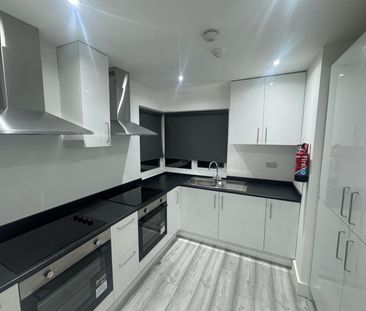 The Avenue, Harrow - Photo 1
