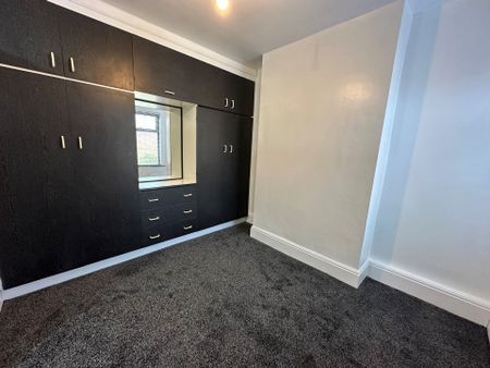 CrossleyStreet, RIPLEY - Photo 2