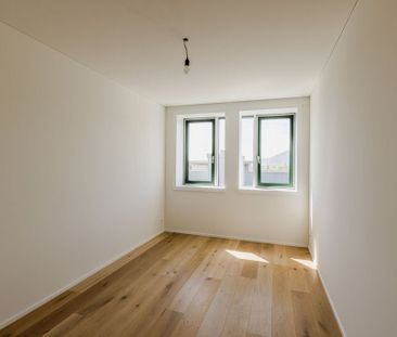 EINZIGARTIGES ÖKOLOGISCHES WOHNERLEBNIS - 5.5 Zimmerwohnung mit grossem Terrassensitzplatz - Photo 3