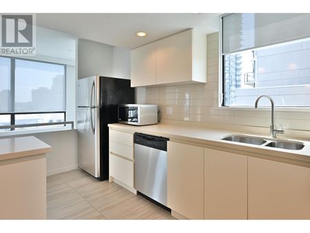 Penthouse 1200 HORNBY STREET, Vancouver, British Columbia - Photo 2