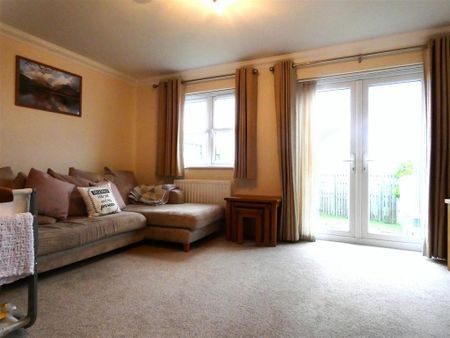 3 bedroom semi-detached house to rent - Photo 4