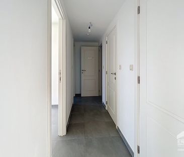 Bel appartement deux chambres, terrasse et parking - Foto 5