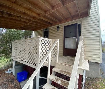 823 Montreal St - Unit 2 - Photo 3