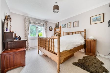 4 bedroom detached house to rent - Photo 3