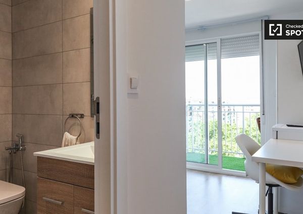 valencia, Valencian Community 46023