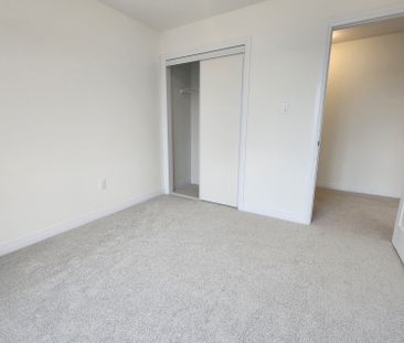 For Lease - 5 Pogie Drive, Welland, Ontario - Photo 6