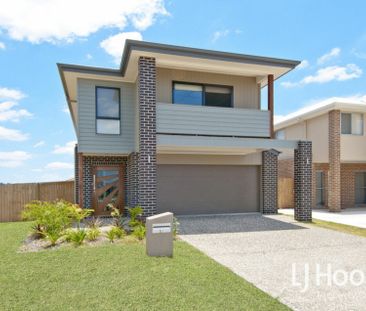 Location, Convenience & Modern Living With Ducted Air Con! - Photo 2