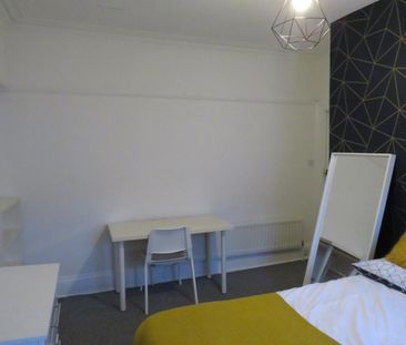 27 Furzehill Road - Photo 1