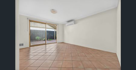 Light & Leafy Villa Bedford - Photo 2