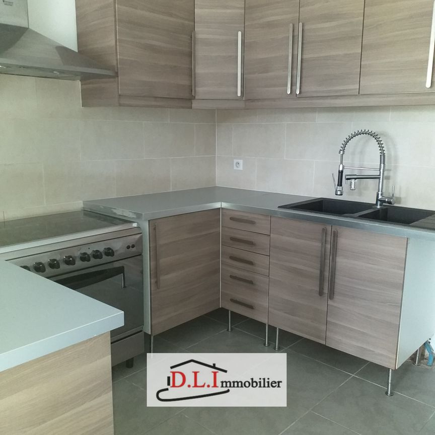 Location Maison 4 pièces 102m² MONTESQUIEU 82200 - Photo 1
