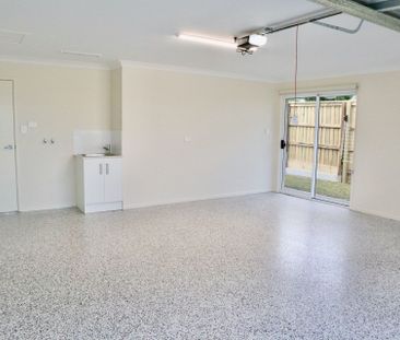 FANTASTIC LOCATION CLOSE TO SCHOOLS, SHOPS, TRANSPORT, CHILD CARE A... - Photo 5