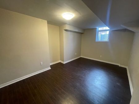 For Lease - 3194 World Series Court, Mississauga, Ontario - Photo 5