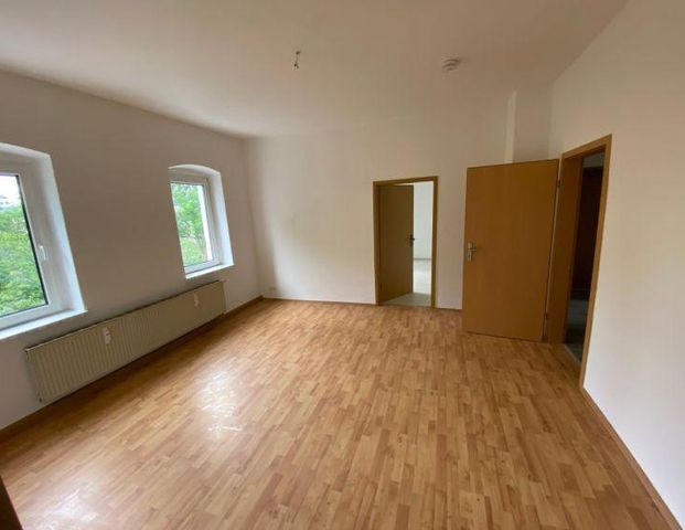 Große 3-Raum-DG-Wohnung in Mylau - Photo 1