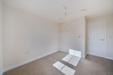 Peony Gardens, Ashchurch, Tewkesbury - Photo 4