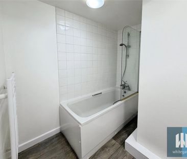 -, Rastrick, Brighouse, HD6 - Photo 2