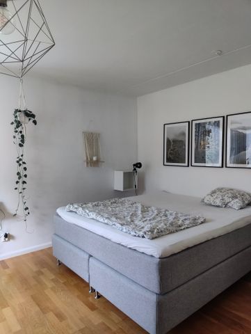 Aprikosgatan, Hässelby - Photo 2