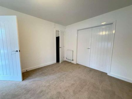 Rivington Park, Bolton, BL6 - Photo 3