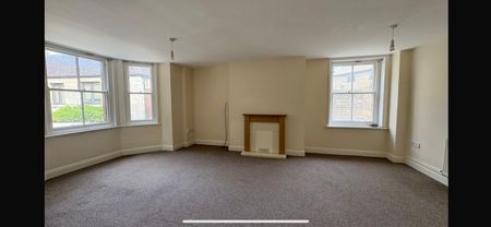 2 bedroom unknown to rent Deep Street - Photo 5