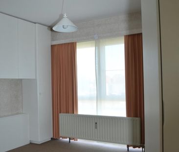 Volledig gerenoveerd appartement met mooi open zicht. - Photo 5