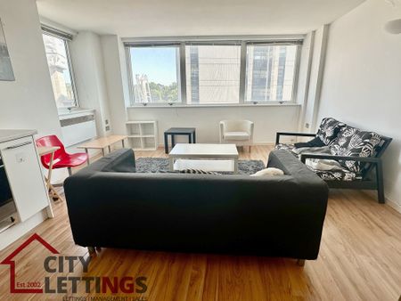 1 Bedroom Studio - Photo 2