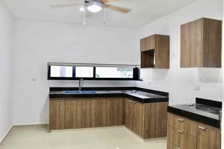 Casa con alberca, dentro de privada con vigilancia y amenidades. - Photo 3