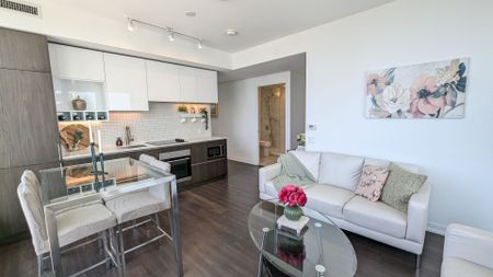 For Lease - 5 Buttermill Avenue Unit# 5202, Vaughan, Ontario - Photo 4