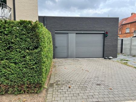 Tweeslaapkamerappartement met autostaanplaats en 2 terrassen - Photo 5