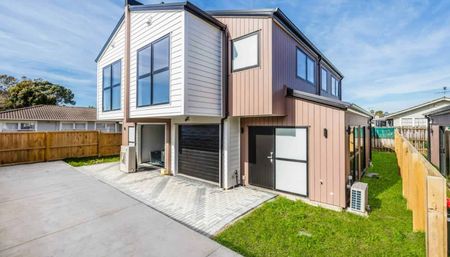 Brand New 3-Bedroom Townhouse – Stylish, Spacious & Superbly Located! - Photo 2