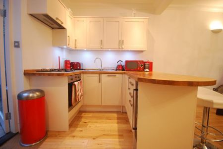 2 bedroom terraced house to rent - Photo 4