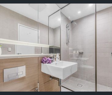 Stunning Two-Bedroom Apartment at 'Promenade' - Photo 6