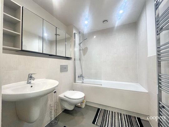 2 bedroom apartment - Photo 1