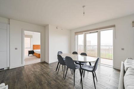 3 bedroom flat to rent - Photo 5