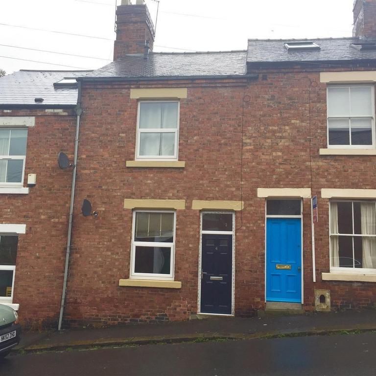 4 bedroom private hall to rent - Photo 1